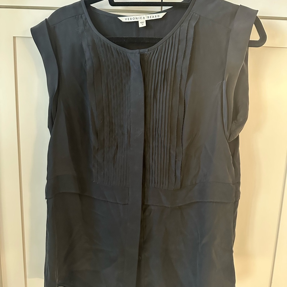 Veronica Beard Black Sleeveless Pleated Blouse